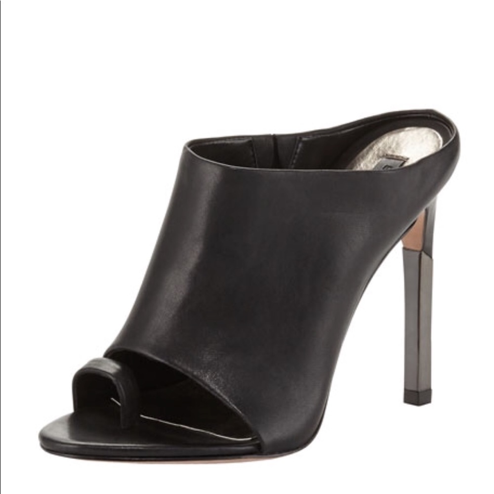 BCBG MaxAzria Dag Mule